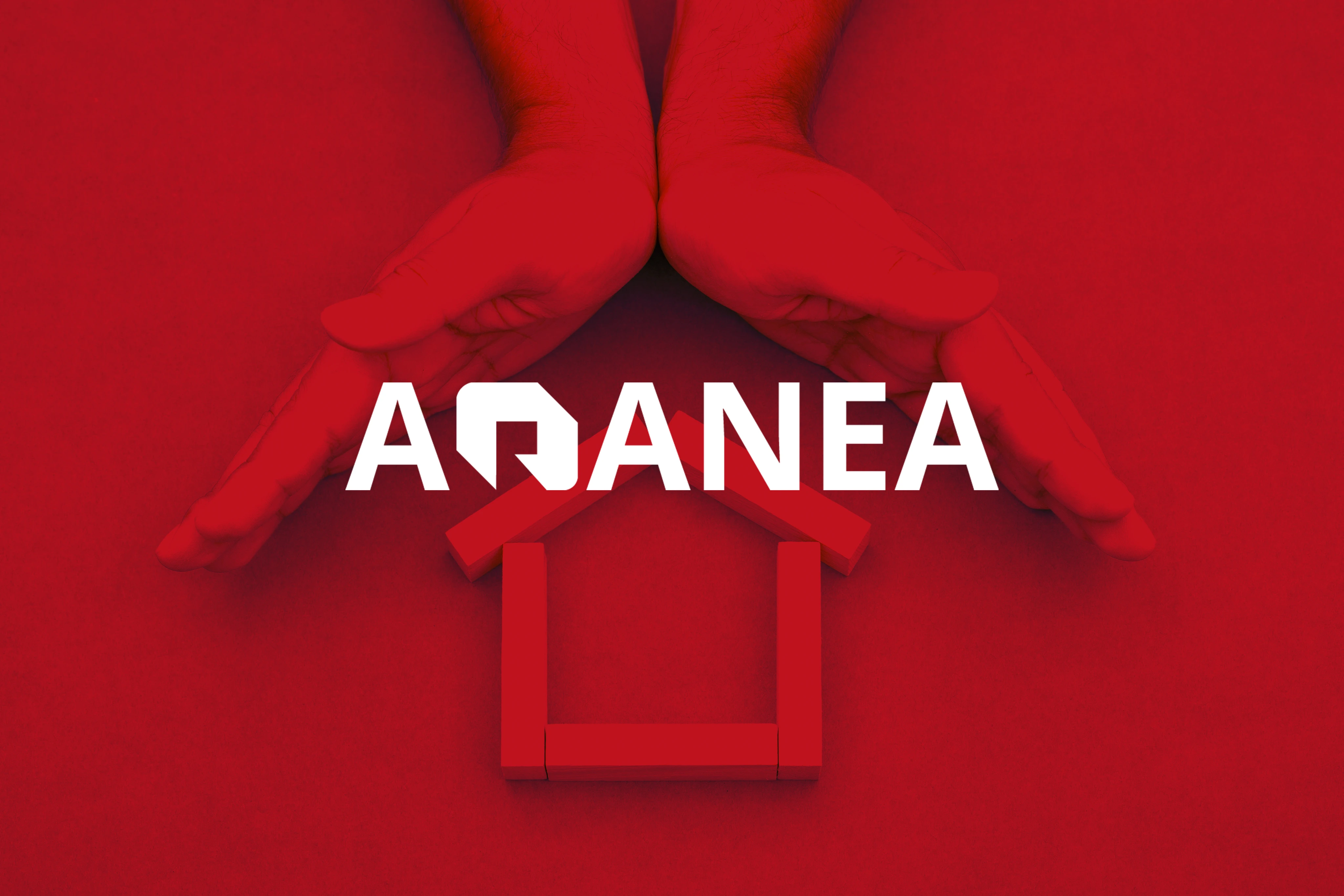 Aranéa identity on an insurance campaign billboard